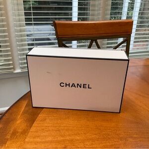 Chanel gift box NWT AUTHENTIC